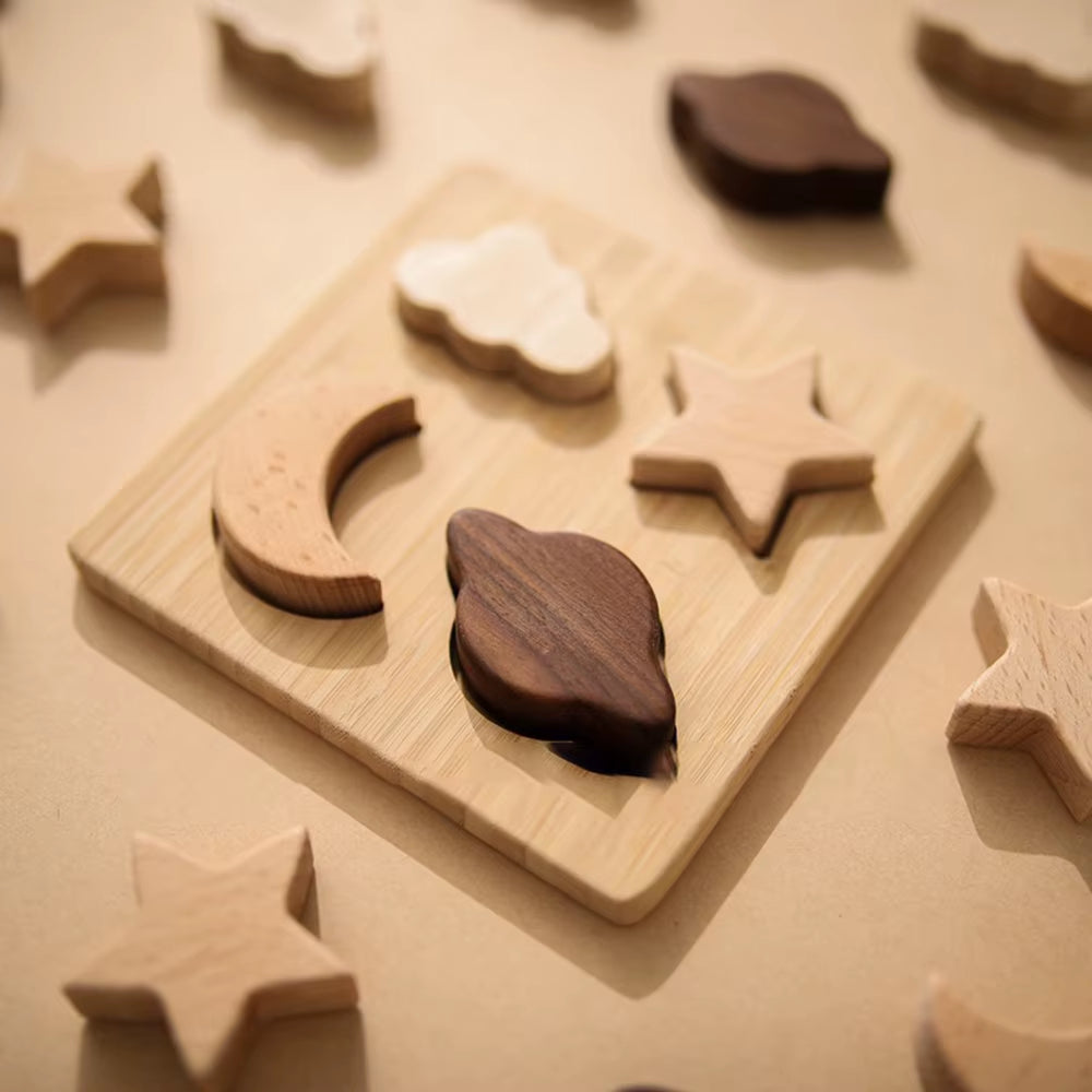 Wooden Star and Moon Puzzle, Montessori Educational Toy, Early Learning Shape Matching Game for Kids, Develops Hand-On Skills